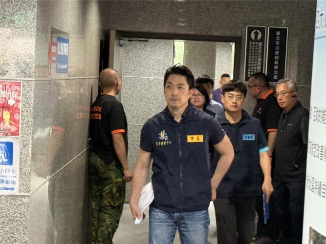 邱议莹任主炮手群攻蒋万安？赖苡任曝背后原因