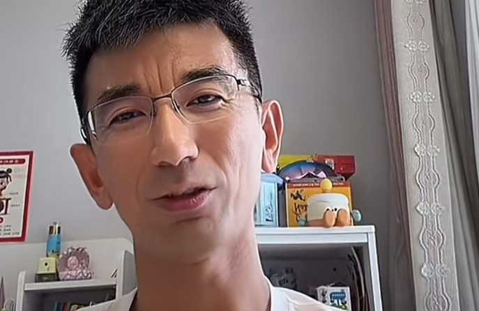 东方甄选前CEO孙东旭，成立新公司！股东还有东方甄选离职主播明明、天权