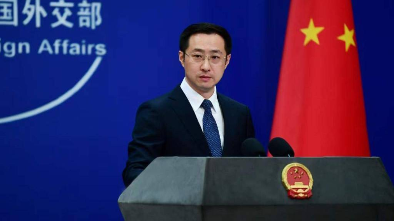 外交部：“南海仲裁案”本质上是一出披着法律外衣的政治闹剧